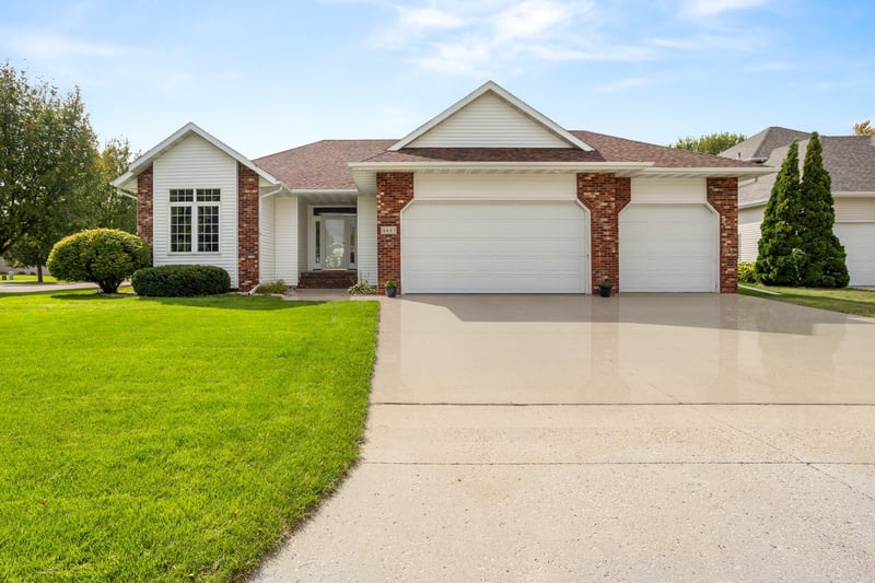 4443 3rd St S, Moorhead, MN 56560