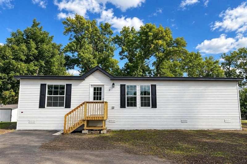 215 N Mckay Ave #2, Alexandria, MN 56308