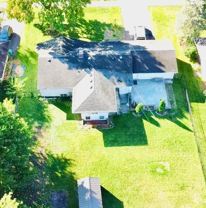 795 County Road B2 W, Roseville, MN 55113