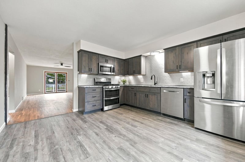 1709 Cochrane Ave, Eagan, MN 55122