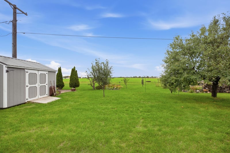67 12th St S, Sauk Centre, MN 56378