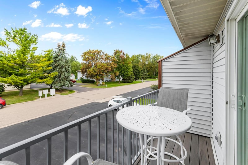 3290 Greenbrier St #3290C, Vadnais Heights, MN 55127
