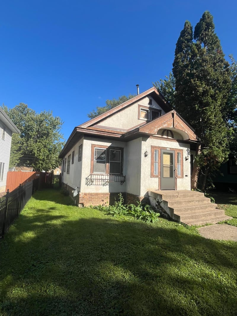 1020 Vincent Ave N, Minneapolis, MN 55411