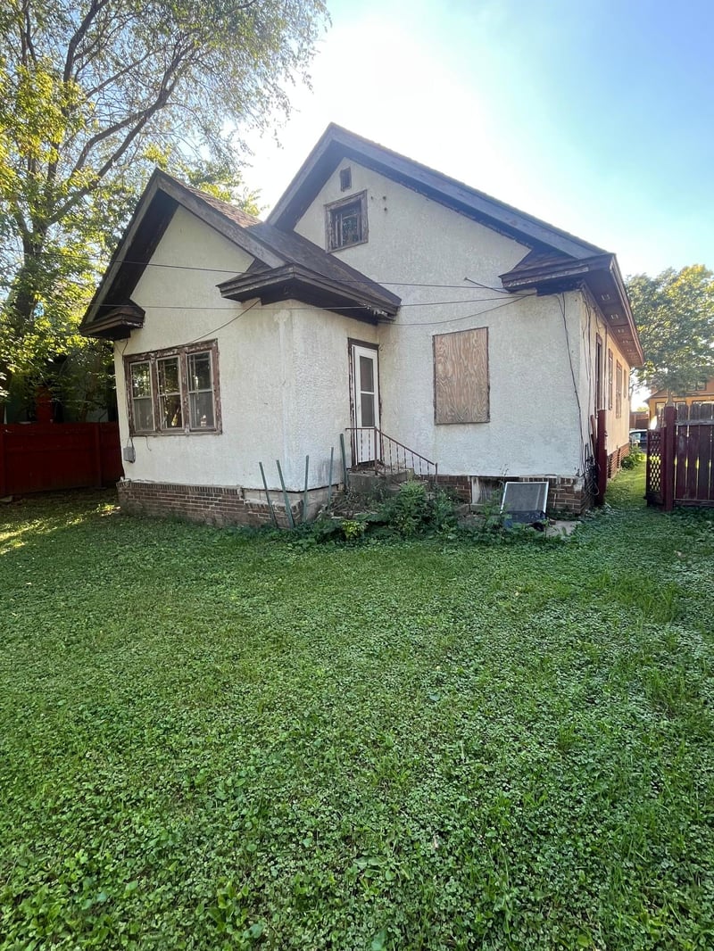 1020 Vincent Ave N, Minneapolis, MN 55411