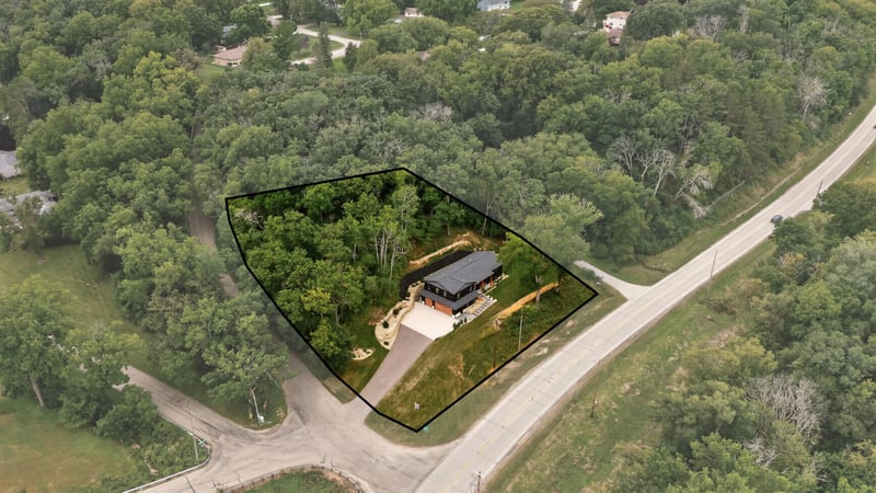 1810 Mayowood Rd SW, Rochester, MN 55902
