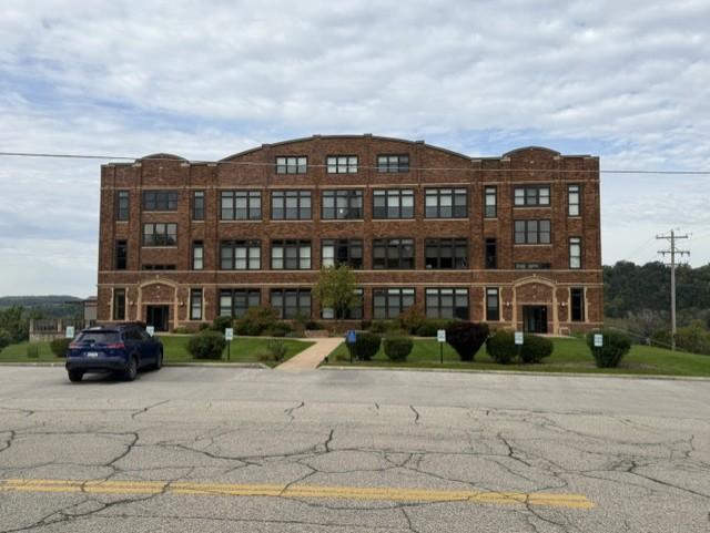 201 Ridgeview Ln S #205, Lanesboro, MN 55949