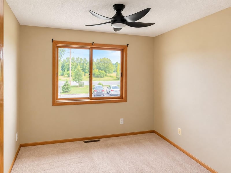 913 Serenity Cir, Norwood Young America, MN 55397