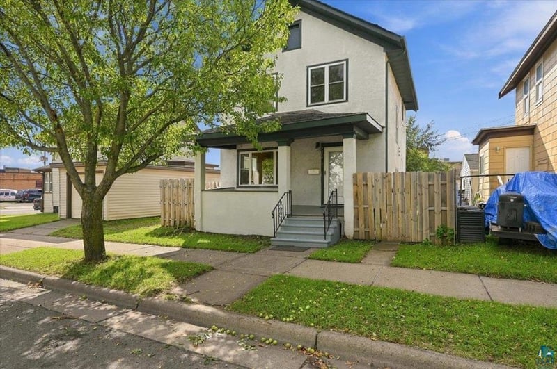 5708 Wadena St, Duluth, MN 55807
