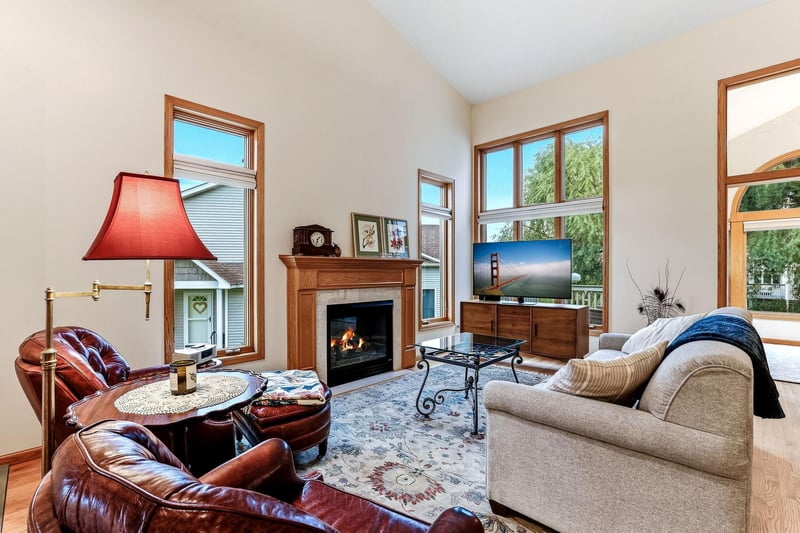 4626 Greenhaven Dr, White Bear Lake, MN 55127