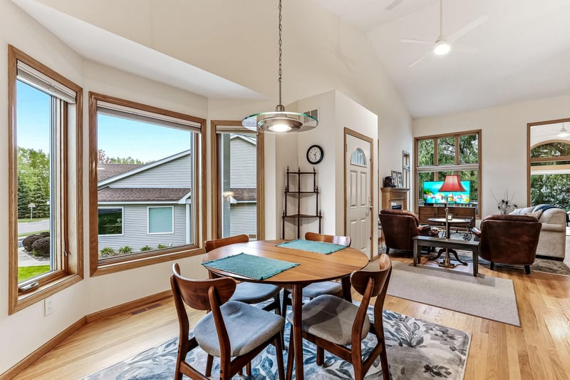 4626 Greenhaven Dr, White Bear Lake, MN 55127