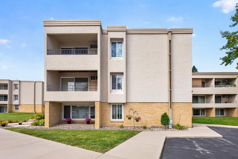 1931 Viking Dr NW #21, Rochester, MN 55901