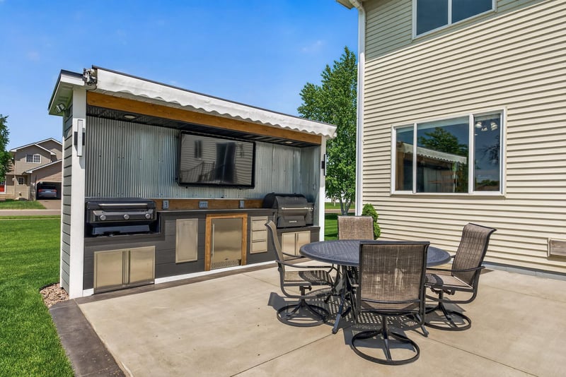 12295 63rd St NE, Albertville, MN 55301