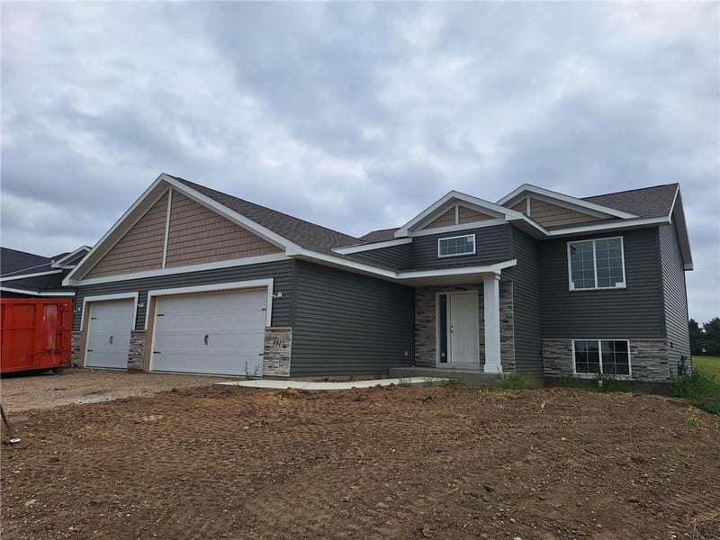581 Sienna Dr, Watertown, MN 55388