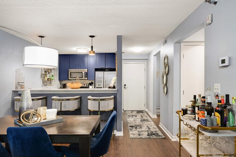 48 Groveland Ter #206B, Minneapolis, MN 55403