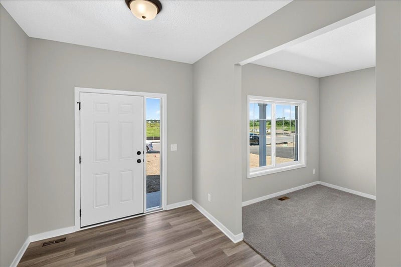 9662 32nd St NE, Saint Michael, MN 55376