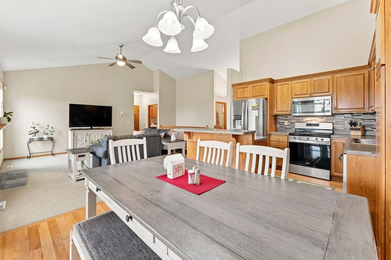 4992 384th Trl, North Branch, MN 55056
