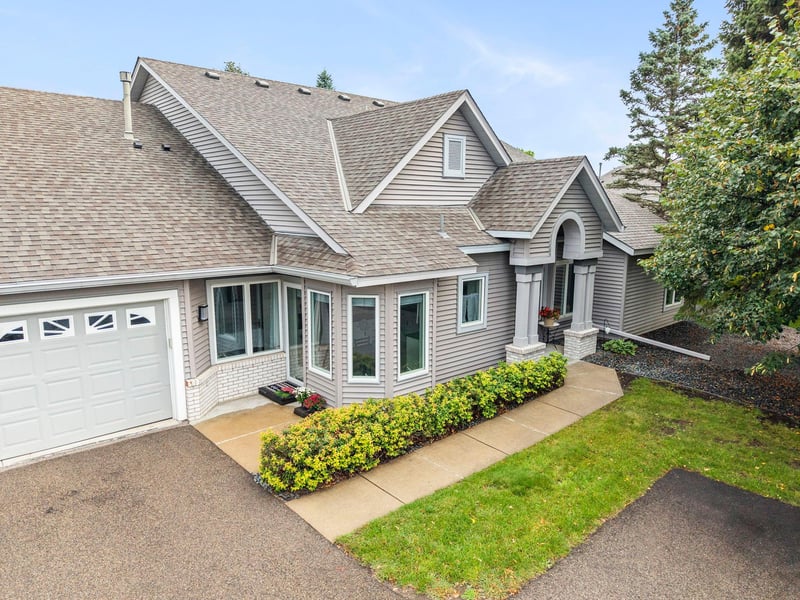2530 Sumac Rg, White Bear Lake, MN 55110
