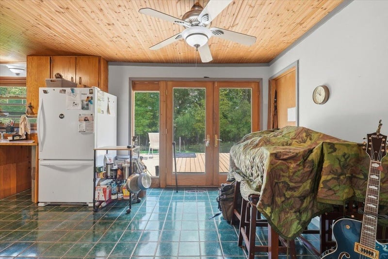 304 235th St #A, Osceola, WI 54020