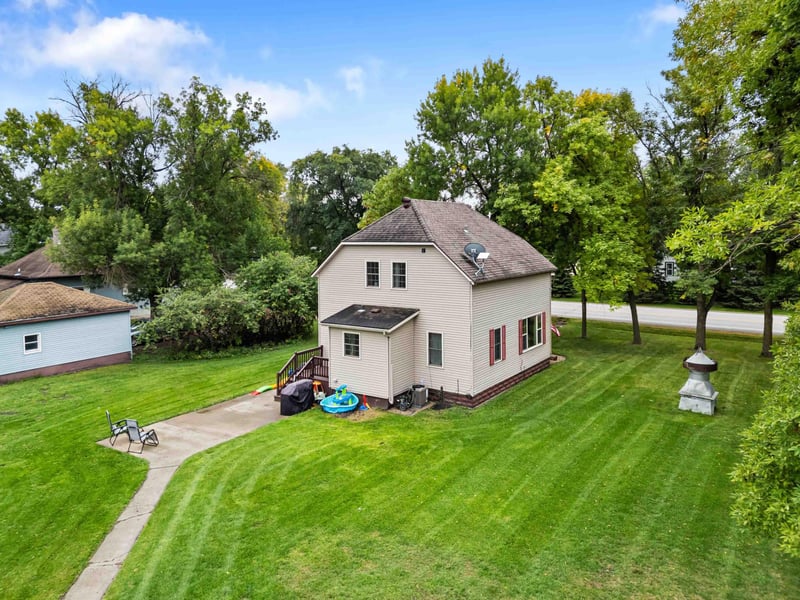 14800 90th Ave S, Barnesville, MN 56514