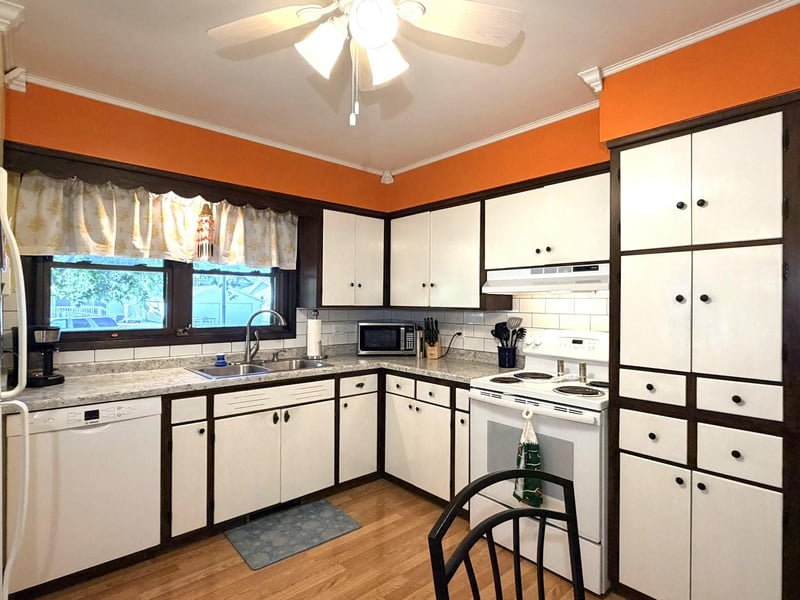 514 4th Ave SE, Stewartville, MN 55976