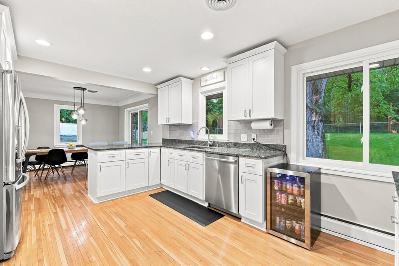 3600 Sunrise Dr E, Minnetonka, MN 55345