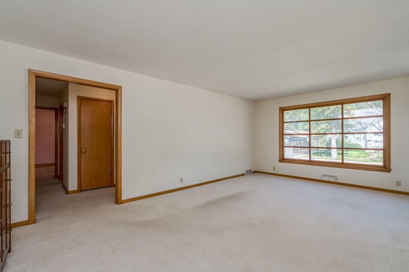 443 Harrison Ave, North Mankato, MN 56003