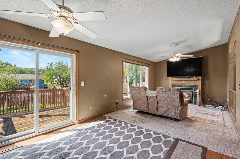 7850 Grinnell Ct E, Lakeville, MN 55044