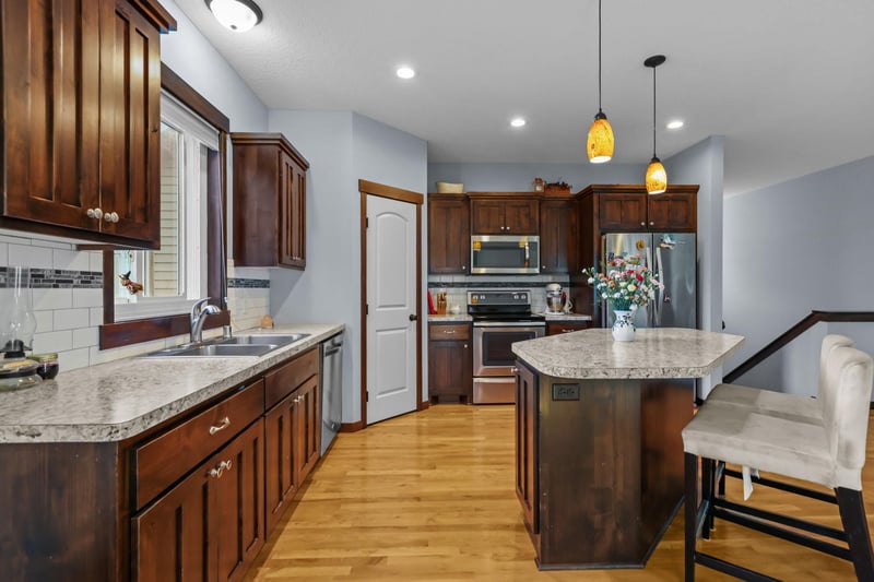 4992 235th Ln NE, East Bethel, MN 55005
