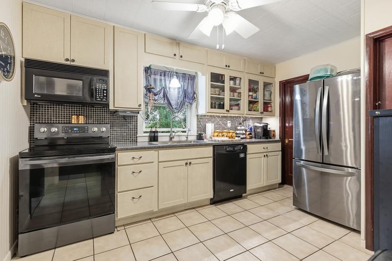 103 N Mcgoudy St, Tyler, MN 56178