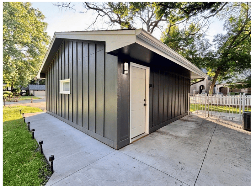 1414 W Danube Rd, Fridley, MN 55432