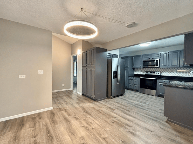 1414 W Danube Rd, Fridley, MN 55432