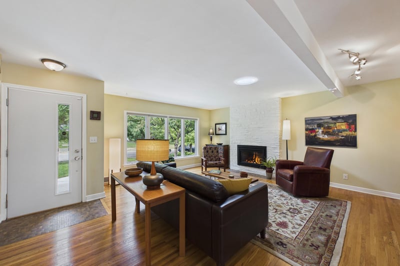 1786 Saunders Ave, Saint Paul, MN 55116