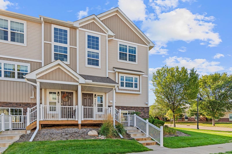 7561 Woods Edge Blvd, Circle Pines, MN 55014