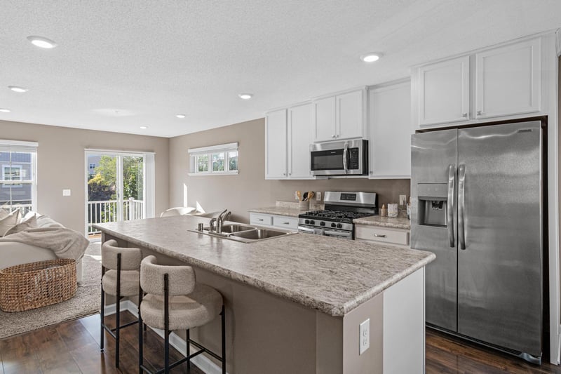 7561 Woods Edge Blvd, Circle Pines, MN 55014