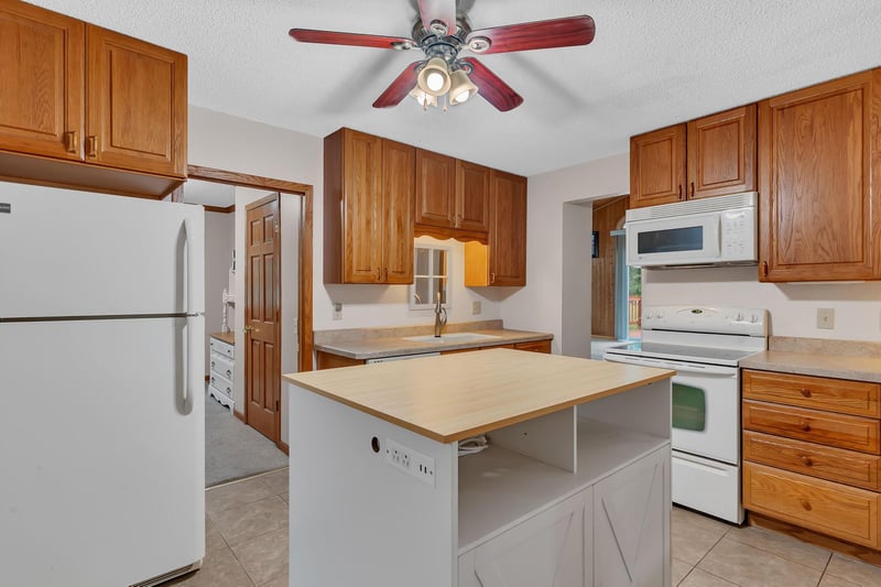 212 21st St S, Benson, MN 56215