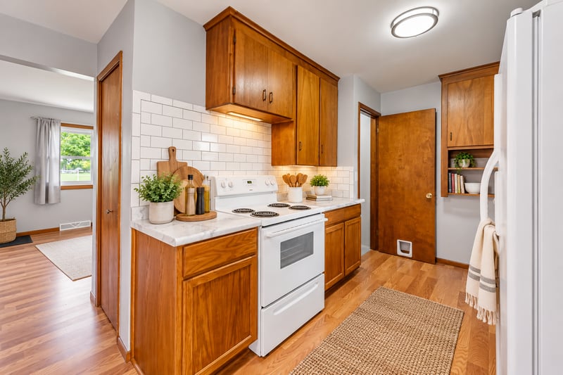 841 14th St SE, Owatonna, MN 55060