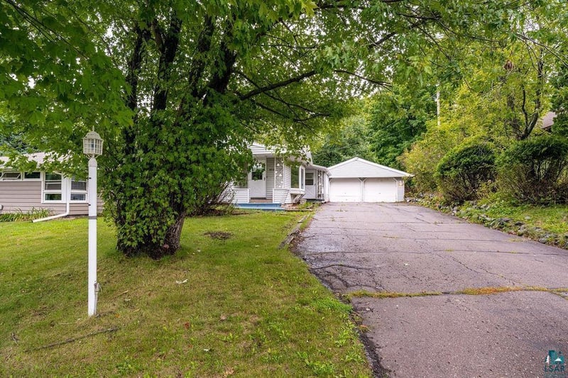 4016 Allendale Ave, Duluth, MN 55803