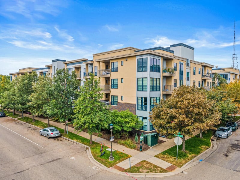 2565 Franklin Ave #307, Saint Paul, MN 55114