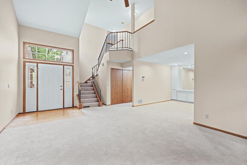11106 Oregon Ave S, Bloomington, MN 55438