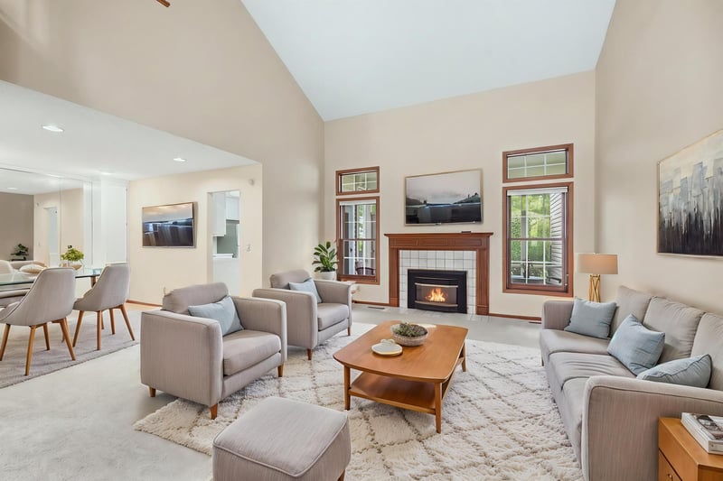 11106 Oregon Ave S, Bloomington, MN 55438