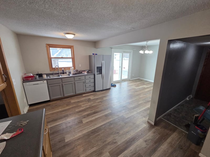 1005 Golf Course Rd, Monticello, MN 55362