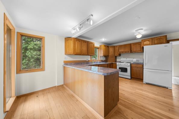421 Lewis St, River Falls, WI 54022