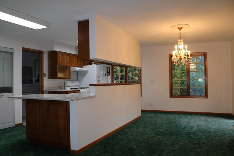 S3561 Chicken Valley Rd, Fountain City, WI 54629