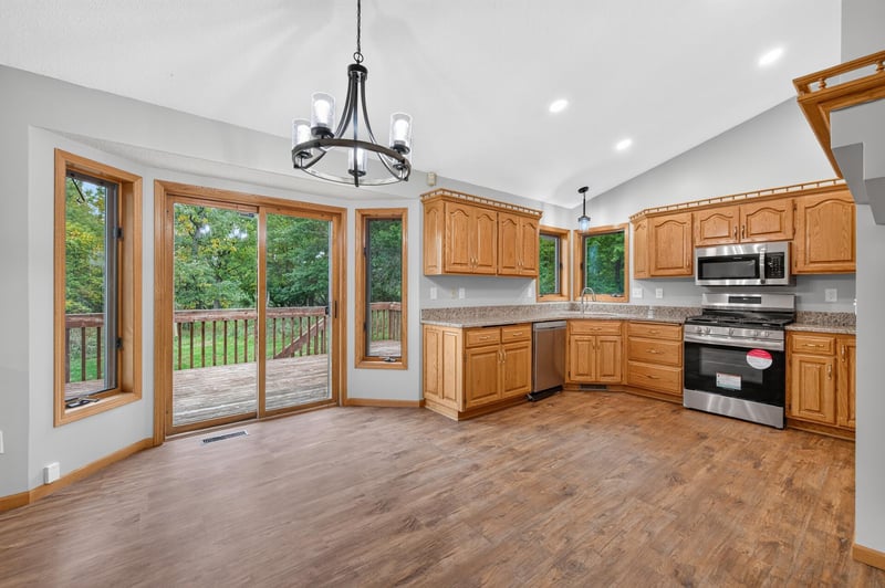 20964 Beaver Dam Ct NE, East Bethel, MN 55011