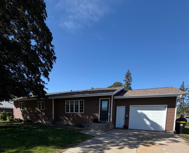 1230 S State St, Fairmont, MN 56031