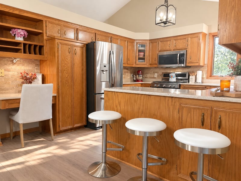 1405 Horseshoe Cir, Eagan, MN 55122