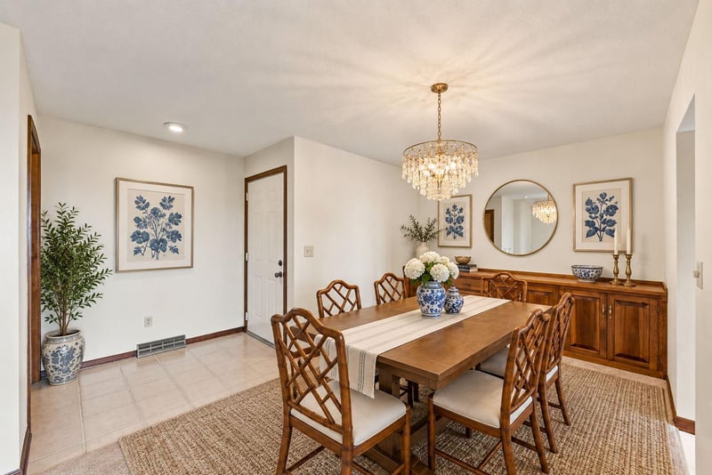 4254 Oakmede Ln #87B, White Bear Lake, MN 55110