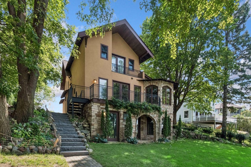 21210 Excelsior Blvd, Greenwood, MN 55331