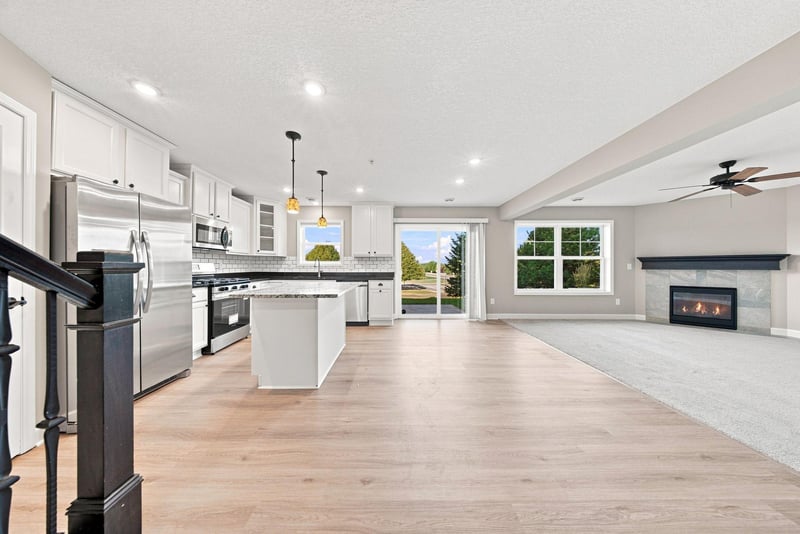 3278 Lakewood Trl, Woodbury, MN 55129