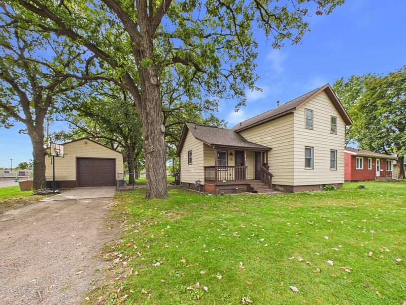 538 2nd St SE, Saint Cloud, MN 56304